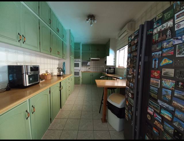 3 BEDROOM FREEHOLD FOR SALE IN UMTENTWENI